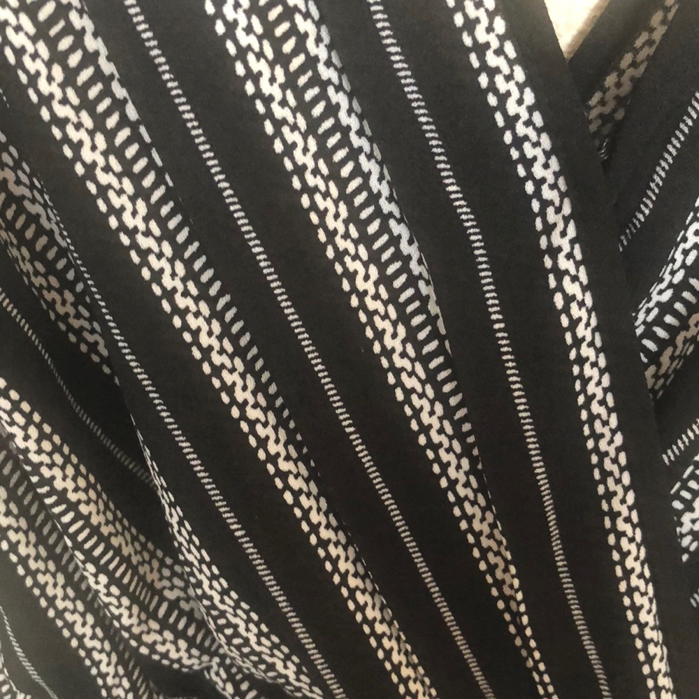 Black and white jumpsuit - Picture 3 of 4